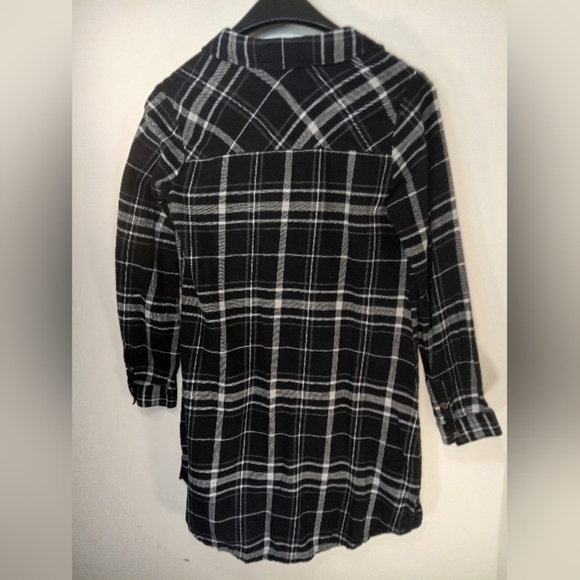 NWOT | MERONA BLACK & WHITE BOTTOM PLAID SHIRT SIZE MEDIUM - Picture 3 of 11